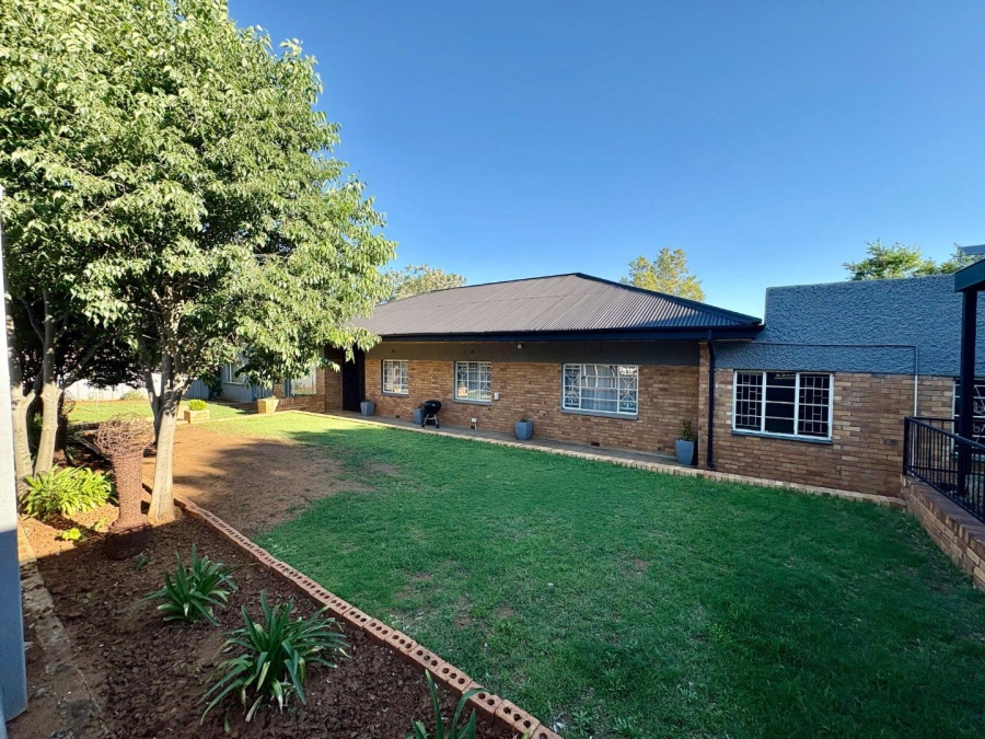 4 Bedroom Property for Sale in Westdene Free State